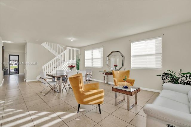 9411 W 35th Ave, Hialeah, FL 33018