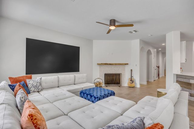 2421 Turtle Mountain BND, Austin, TX 78748