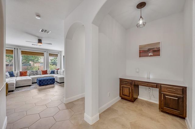 2421 Turtle Mountain BND, Austin, TX 78748