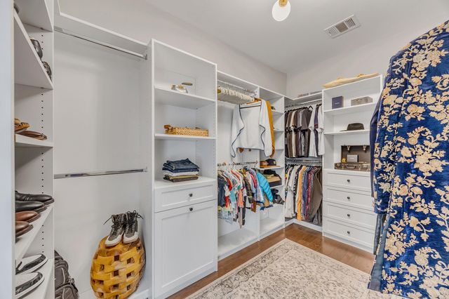2421 Turtle Mountain BND, Austin, TX 78748