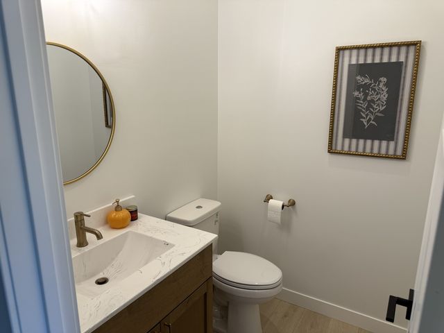 237 W Torrey Pines Drive, Eldridge, IA 52748