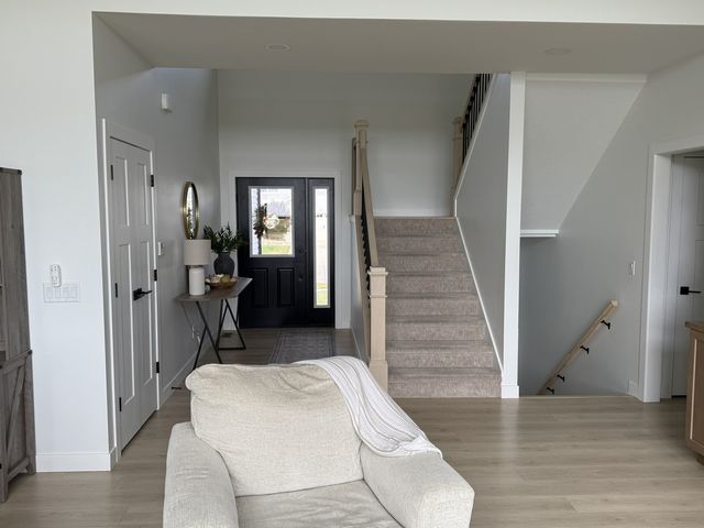 237 W Torrey Pines Drive, Eldridge, IA 52748