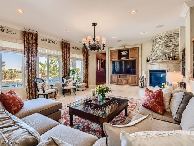 2038 Cherry Creek Circle, Las Vegas, NV 89135