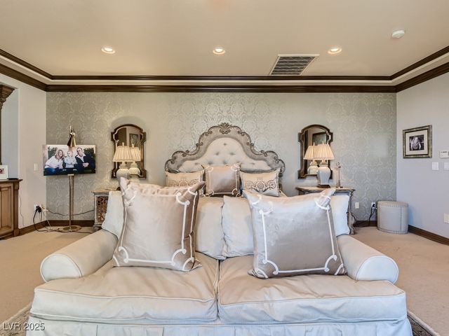 2038 Cherry Creek Circle, Las Vegas, NV 89135