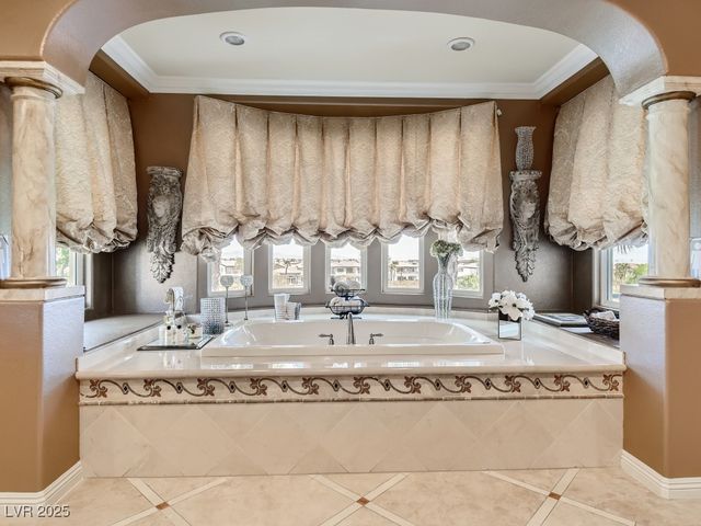 2038 Cherry Creek Circle, Las Vegas, NV 89135