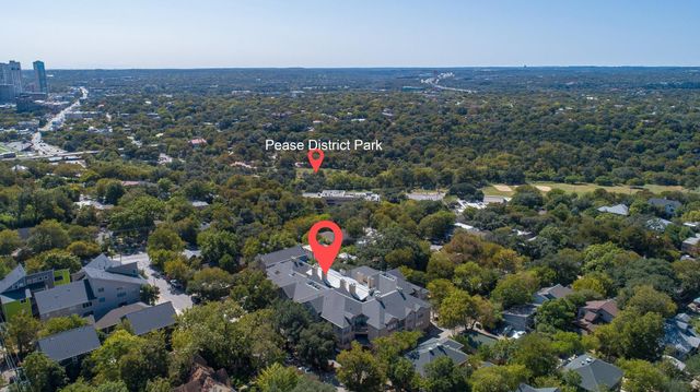 1910 Robbins PL 105, Austin, TX 78705