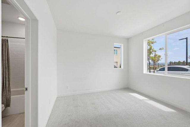 5310 Seacliff Place 13, San Diego, CA 92154