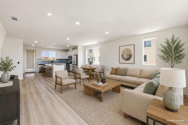 5310 Seacliff Place 13, San Diego, CA 92154