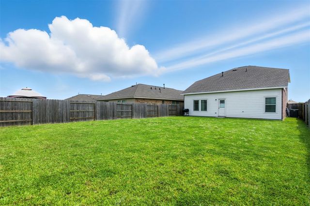 9815 Wembley Vista Court, Baytown, TX 77521
