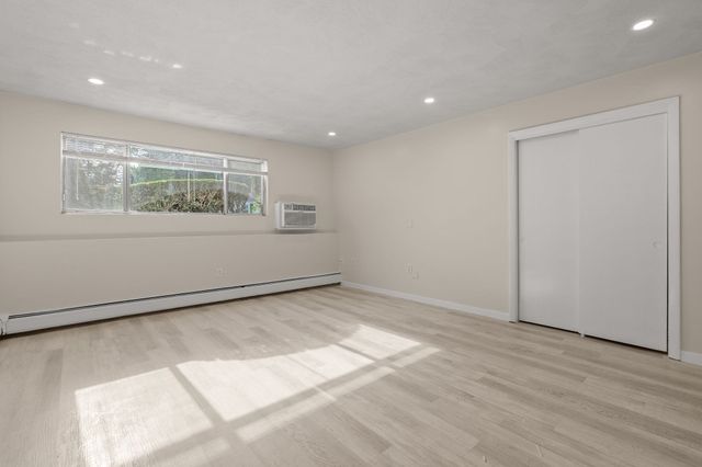 68 Summer Ave 1, Stoughton, MA 02072
