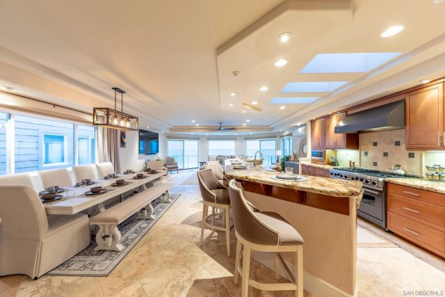 1731 S Pacific St, Oceanside, CA 92054