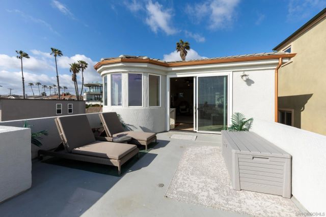 1731 S Pacific St, Oceanside, CA 92054