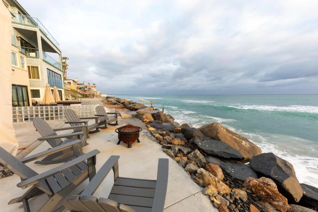 1731 S Pacific St, Oceanside, CA 92054