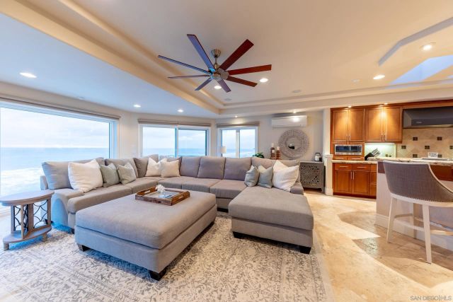 1731 S Pacific St, Oceanside, CA 92054