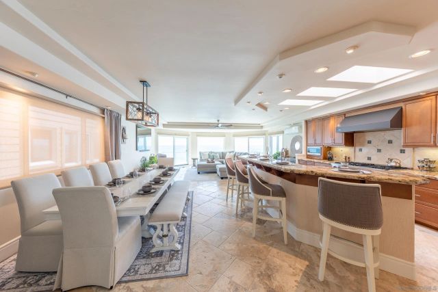 1731 S Pacific St, Oceanside, CA 92054