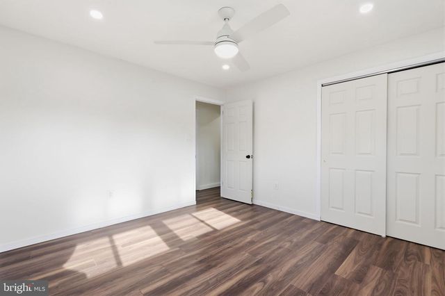 25 GUN RD, Levittown, PA 19057