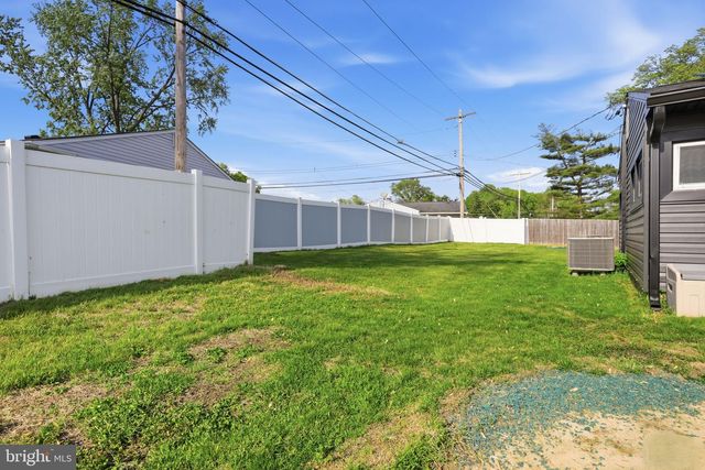 25 GUN RD, Levittown, PA 19057
