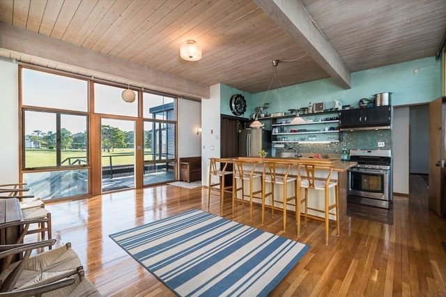 68 Paine Ave, Beverly, MA 01915