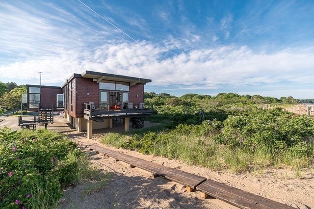 68 Paine Ave, Beverly, MA 01915