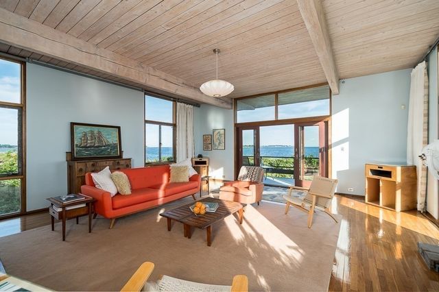 68 Paine Ave, Beverly, MA 01915