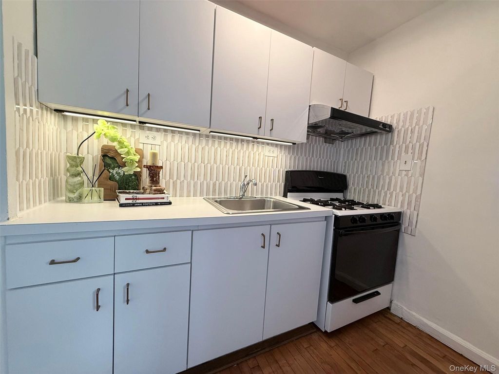 144-44 41st Avenue 5J, Flushing, NY 11355 — photo 4