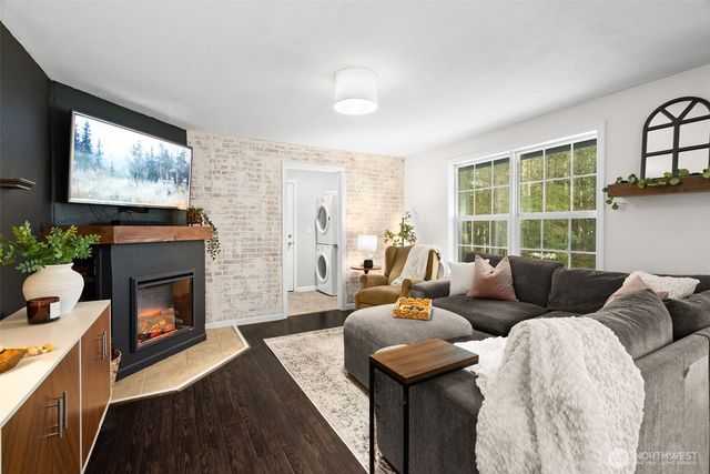 7451 Ebbert Drive SE, Port Orchard, WA 98367