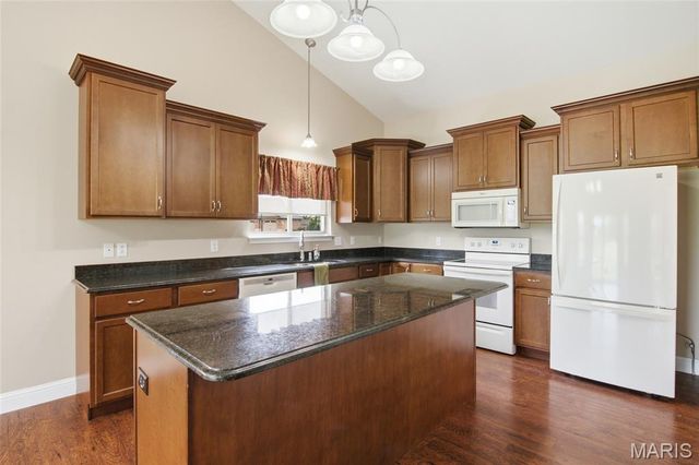 548 Wernings Drive, Columbia, IL 62236