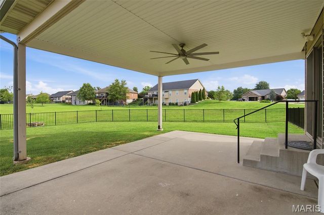 548 Wernings Drive, Columbia, IL 62236