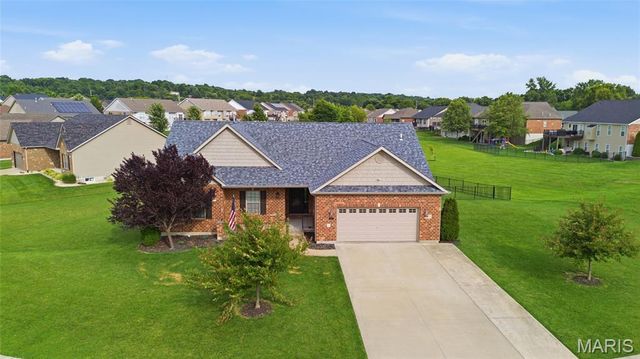 548 Wernings Drive, Columbia, IL 62236