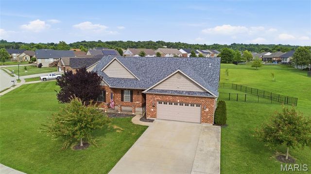 548 Wernings Drive, Columbia, IL 62236