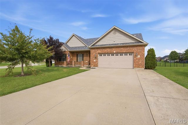 548 Wernings Drive, Columbia, IL 62236