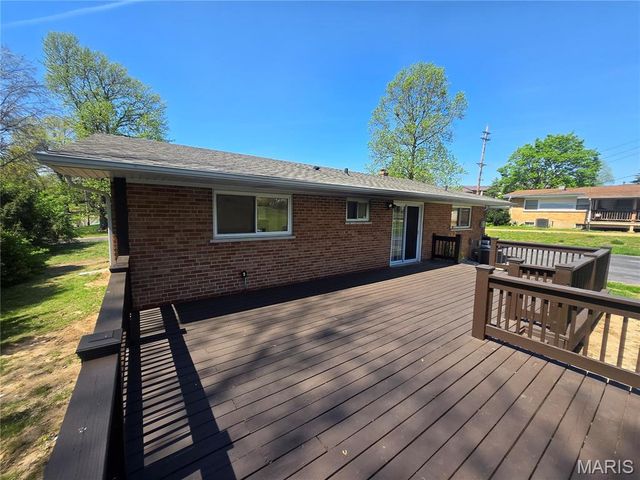 12350 Centerbrook Drive, Black Jack, MO 63033