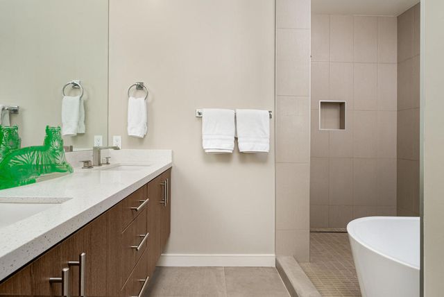 233 Calle La Soledad, Palm Springs, CA 92262