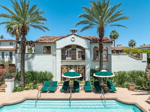 233 Calle La Soledad, Palm Springs, CA 92262