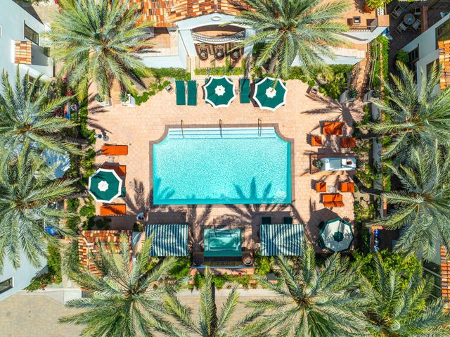 233 Calle La Soledad, Palm Springs, CA 92262