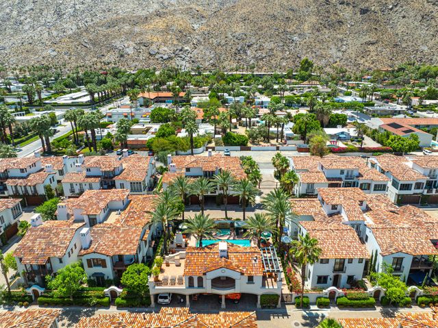 233 Calle La Soledad, Palm Springs, CA 92262