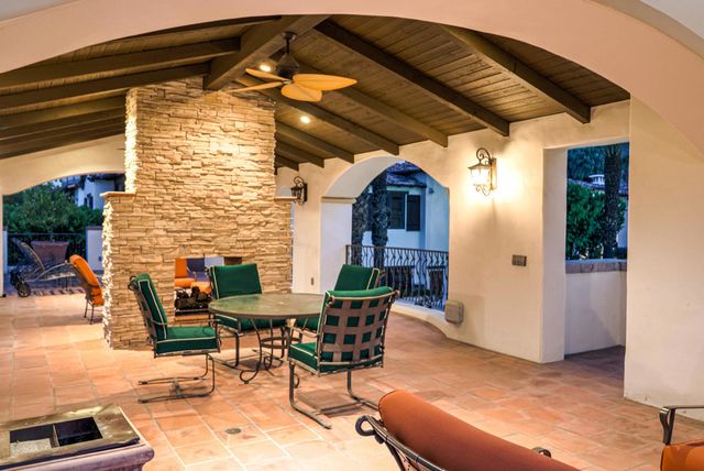 233 Calle La Soledad, Palm Springs, CA 92262