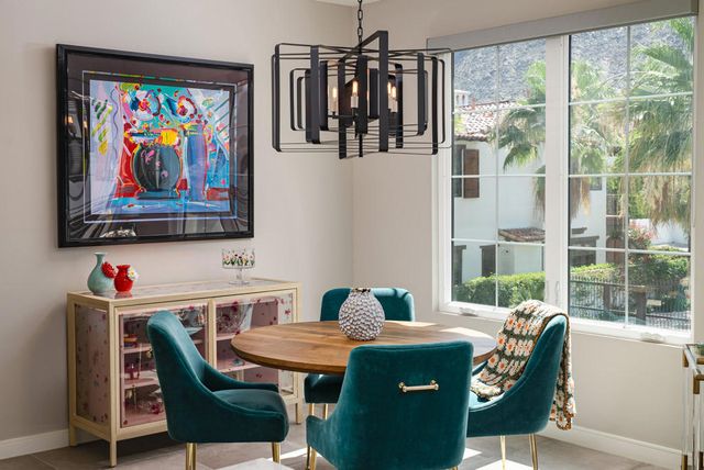 233 Calle La Soledad, Palm Springs, CA 92262