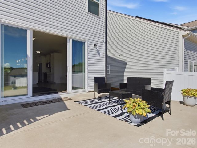 3011 Pinehills Way, Mount Holly, NC 28120