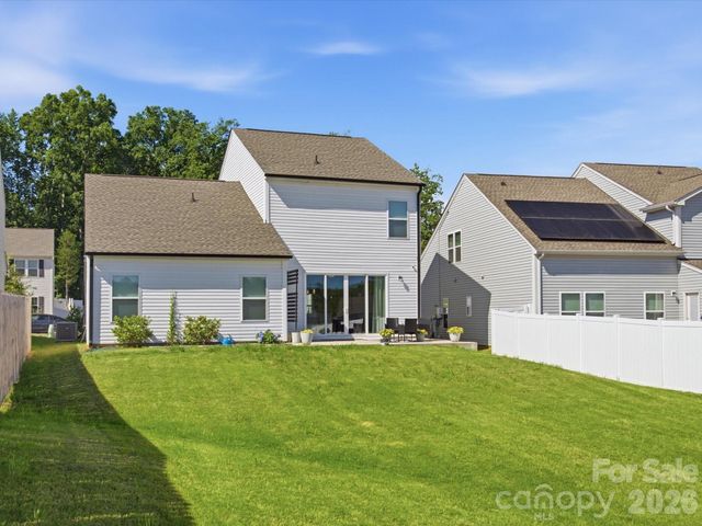 3011 Pinehills Way, Mount Holly, NC 28120