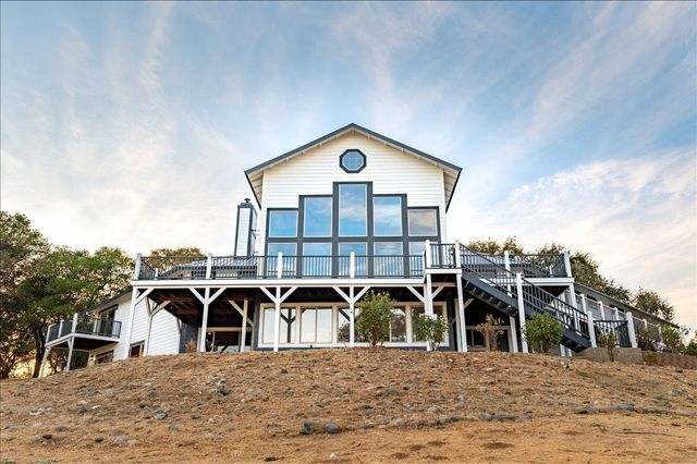 16000 Southridge Rd, Penn Valley, CA 95946