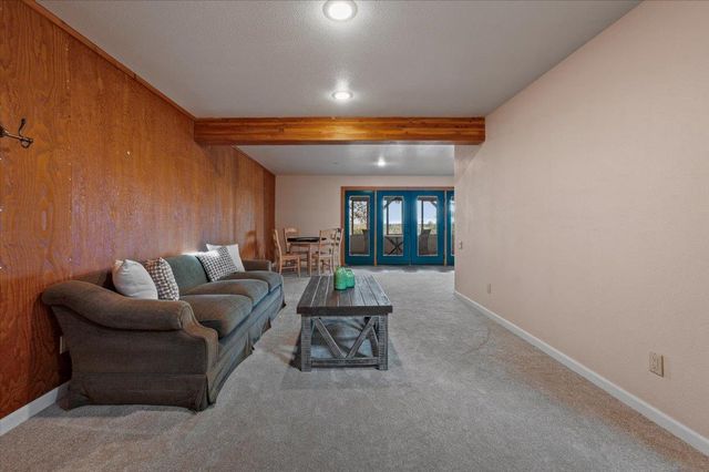 16000 Southridge Rd, Penn Valley, CA 95946