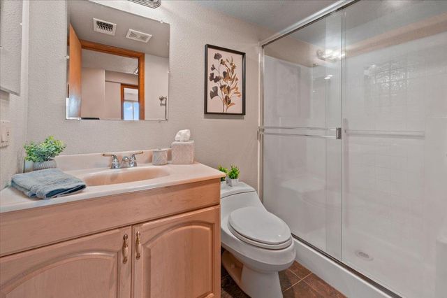 16000 Southridge Rd, Penn Valley, CA 95946