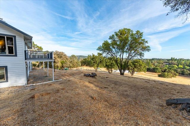 16000 Southridge Rd, Penn Valley, CA 95946