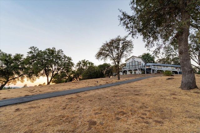 16000 Southridge Rd, Penn Valley, CA 95946