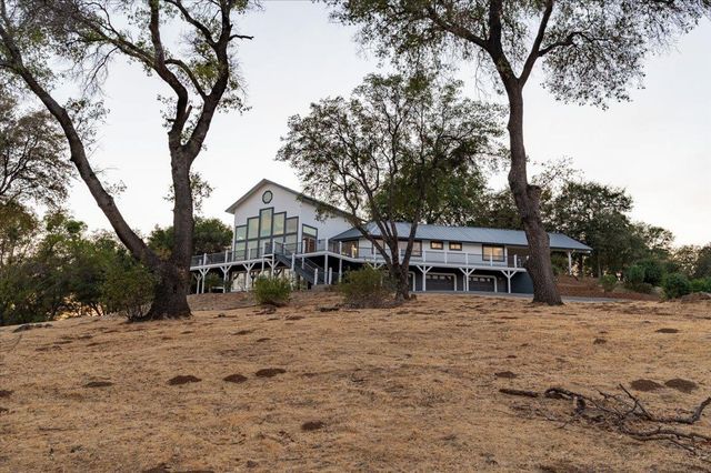 16000 Southridge Rd, Penn Valley, CA 95946