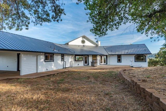 16000 Southridge Rd, Penn Valley, CA 95946