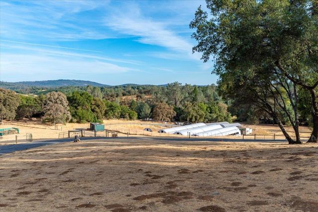 16000 Southridge Rd, Penn Valley, CA 95946