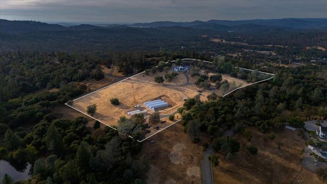 16000 Southridge Rd, Penn Valley, CA 95946