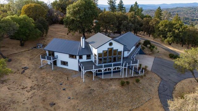 16000 Southridge Rd, Penn Valley, CA 95946